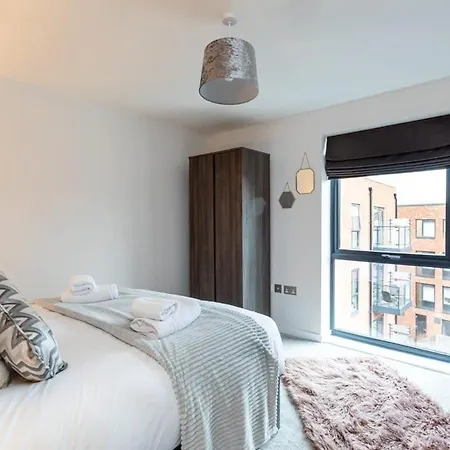 Stayzeni, Ouse Court Fantastic 2 Bed Flat * 约克