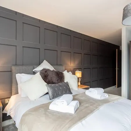 Stayzeni, Ouse Court Fantastic 2 Bed Flat