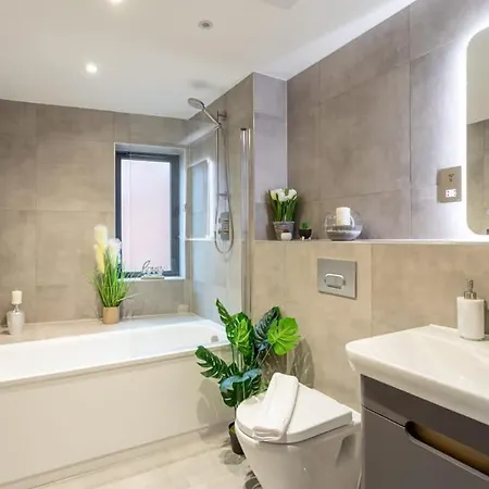 Stayzeni, Ouse Court Fantastic 2 Bed Flat Йорк